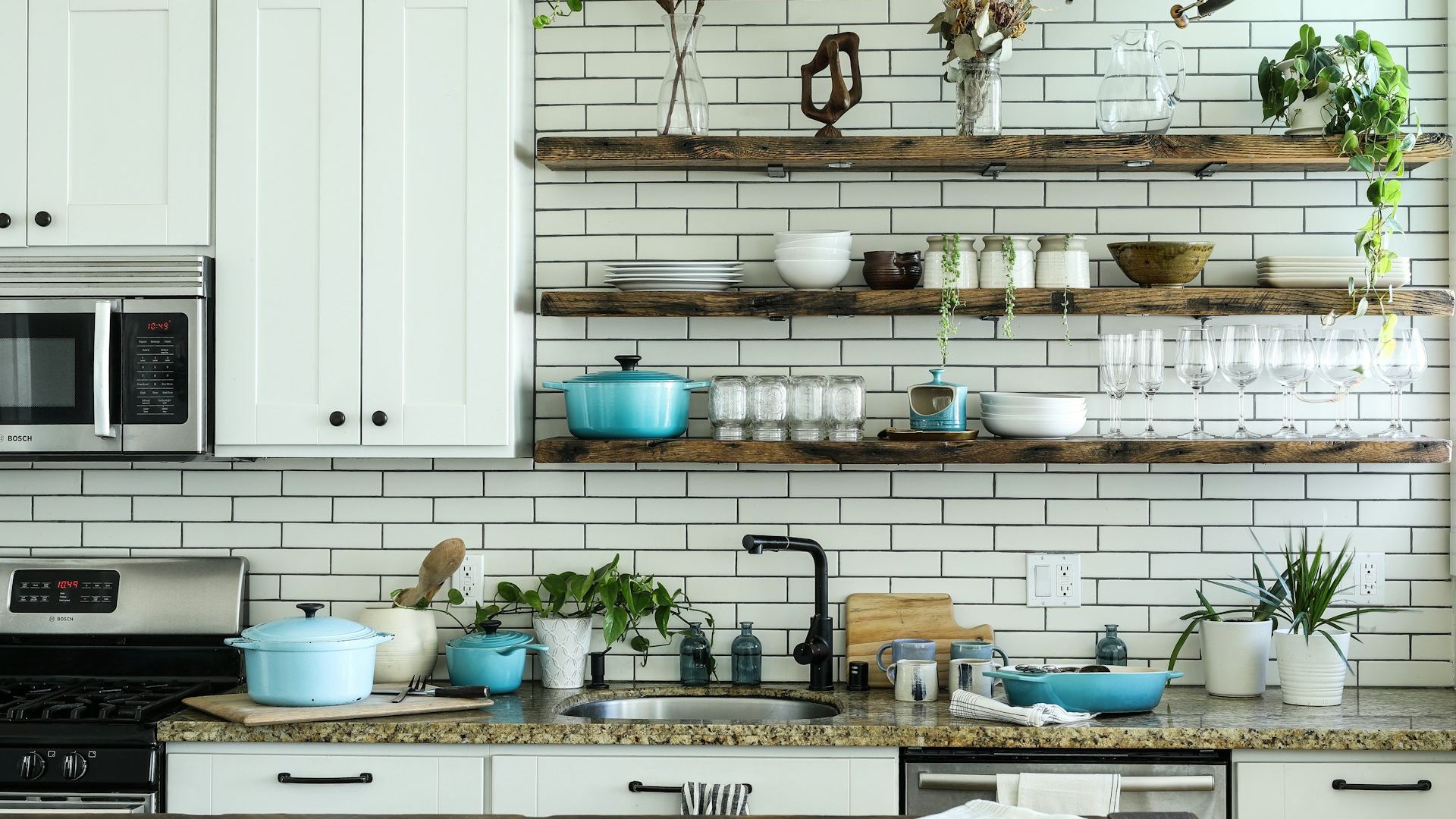 Cookware and kitchen tools